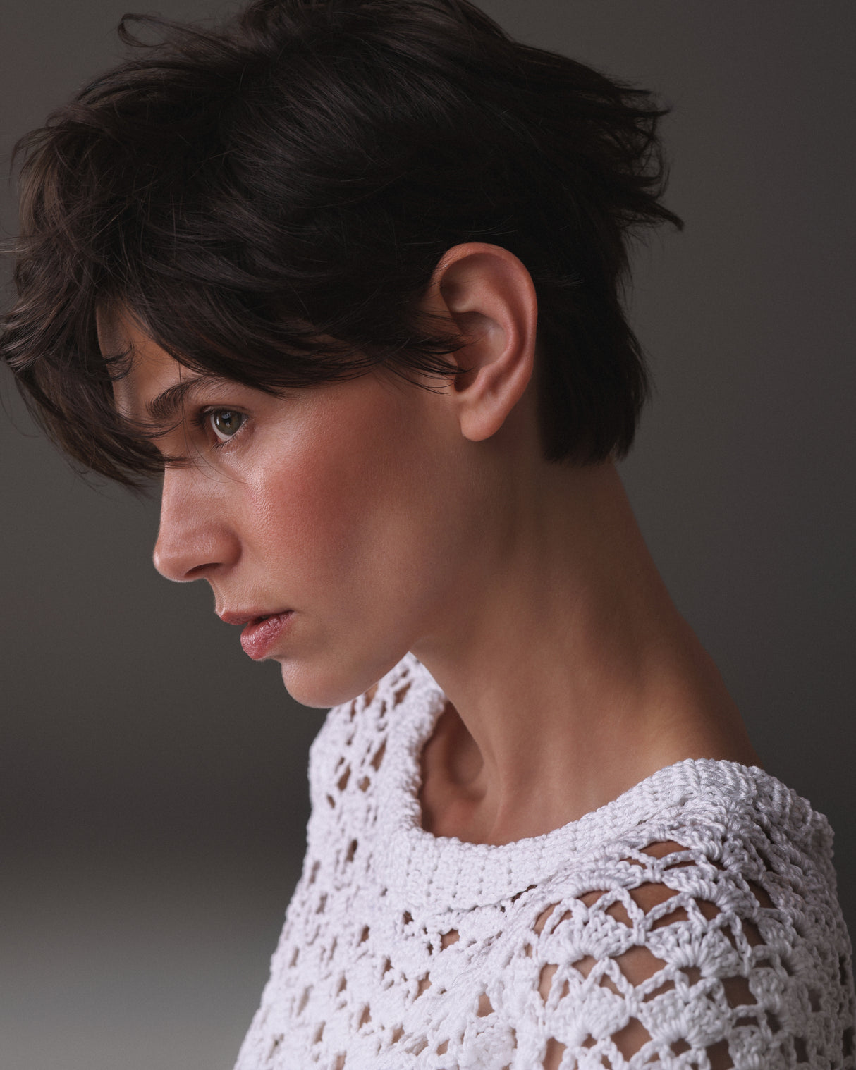 Rabi handknitted top in natural yarn, relaxed silhouette — Wooly Rouge