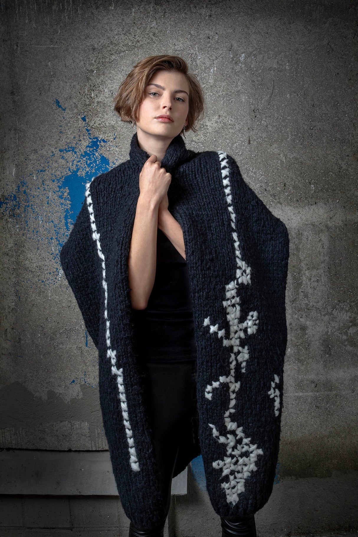 Farah black cashmere and silk cardigan, handcrafted — Wooly Rouge